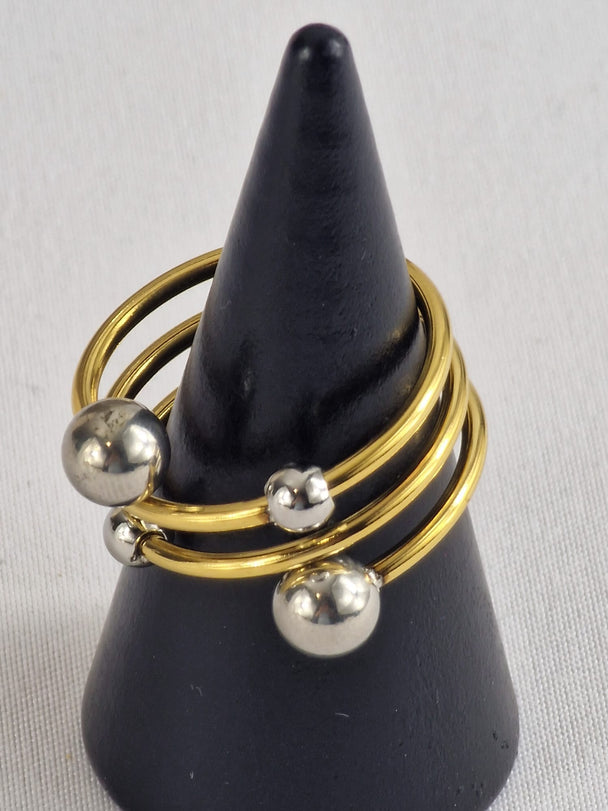 Trendy Spiral Ring Goud met Zilver Bolletjes - Waterproof