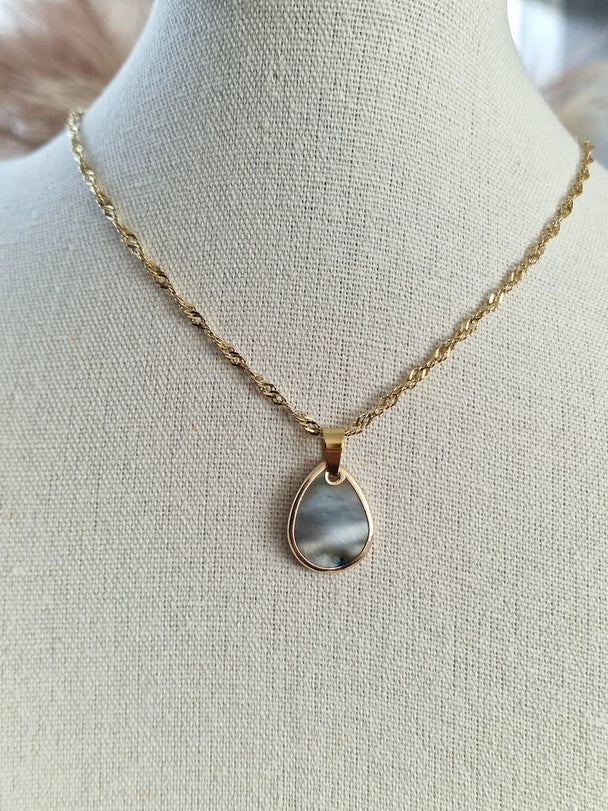 Waterproof Sieraden Set – Ketting & Oorbellen – 18K Verguld Goudkleurig met natuur steen