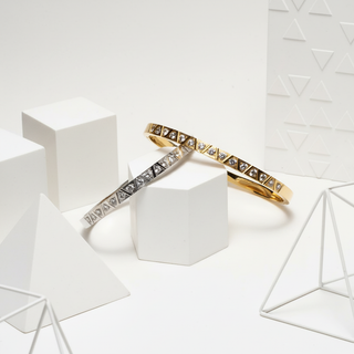 White studio geometrisch