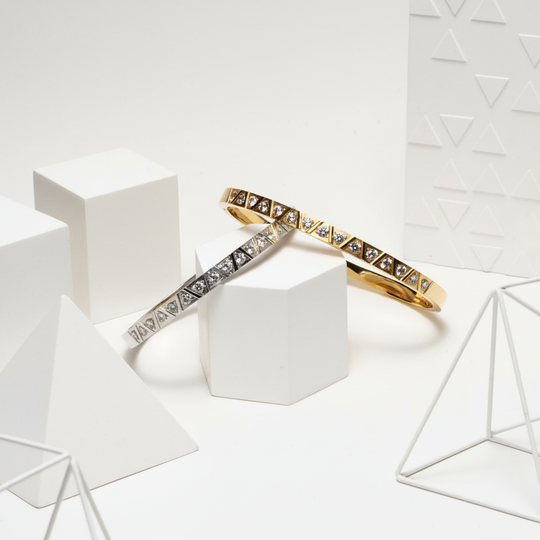 White studio geometrisch