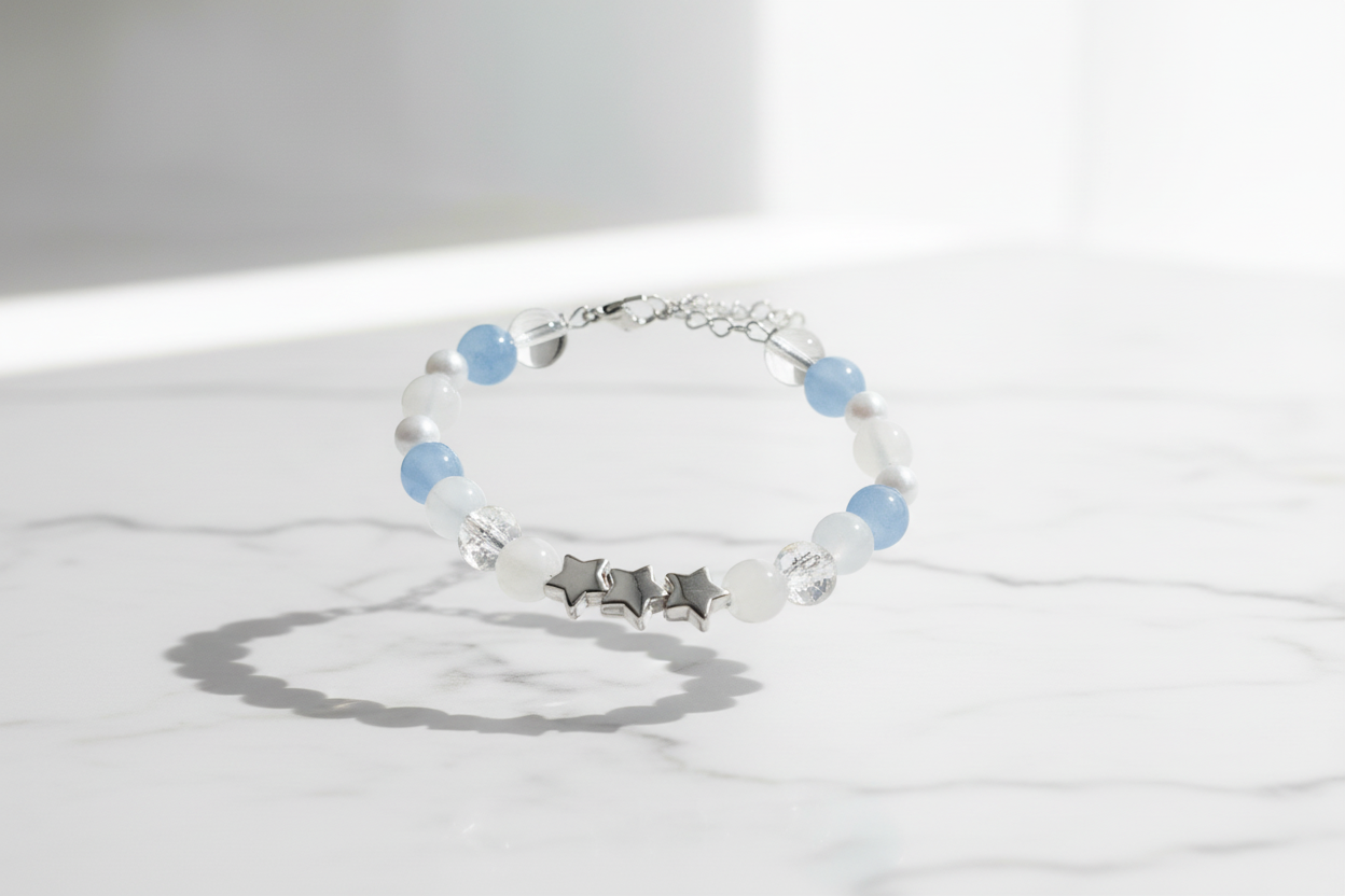 Zwevend op wit marmer