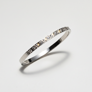 Zwevende armband - nieuwe versie