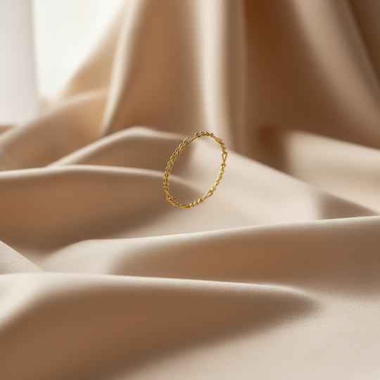 Zwevende ring boven zijde